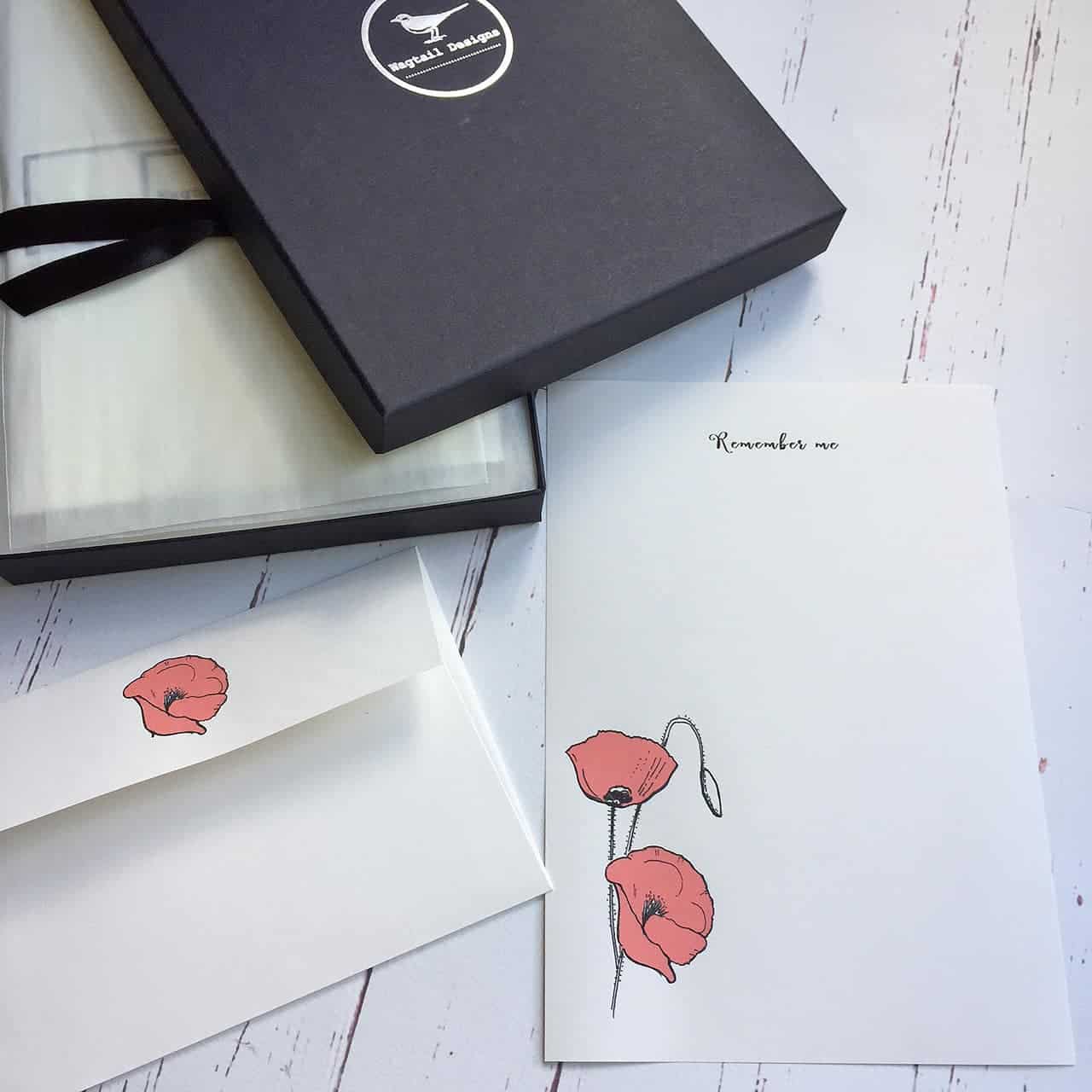 Writing Paper Gift Set with a Poppy illustration
